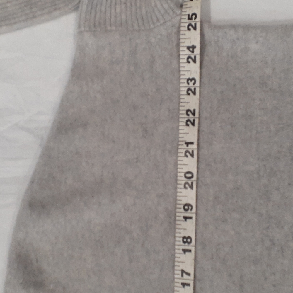 Casmear  sweater size…L - Picture 11 of 15